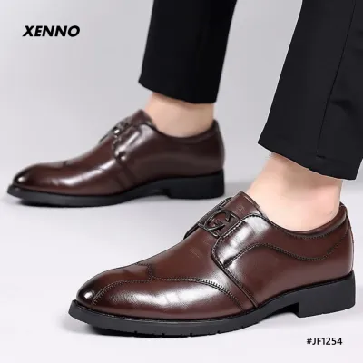 Premium Leather Carved Pointed Men's Retro Oxford Shoes